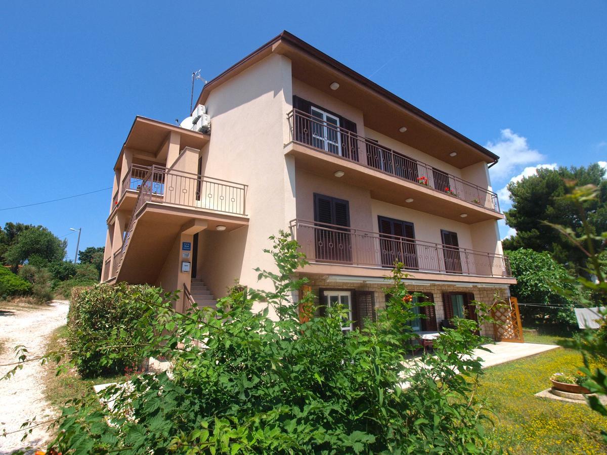 Apartments Lada 1217 Premantura Zewnętrze zdjęcie